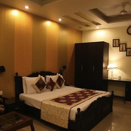Hotel Universe Inn Nuova Delhi Camera foto