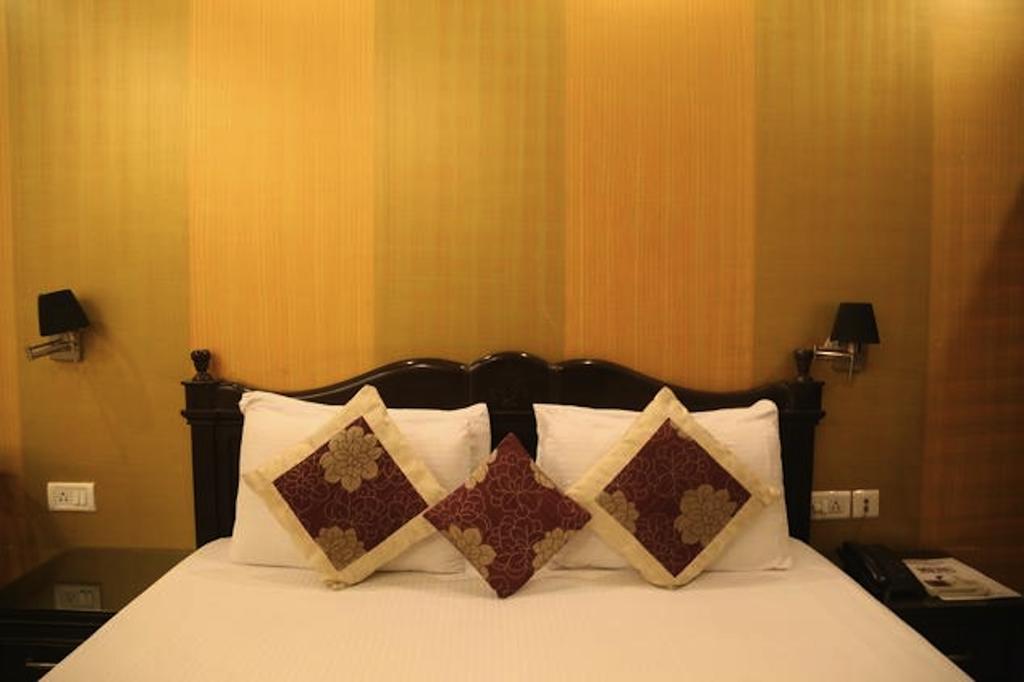 Hotel Universe Inn Nuova Delhi Esterno foto